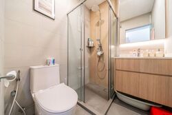 Sixth Avenue (D10), Terrace #568280601